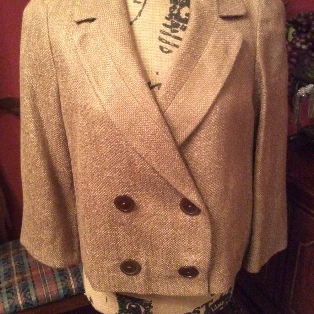 NWT beautiful oatmeal jacket